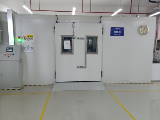 老化房设备结构设计及控制系统
